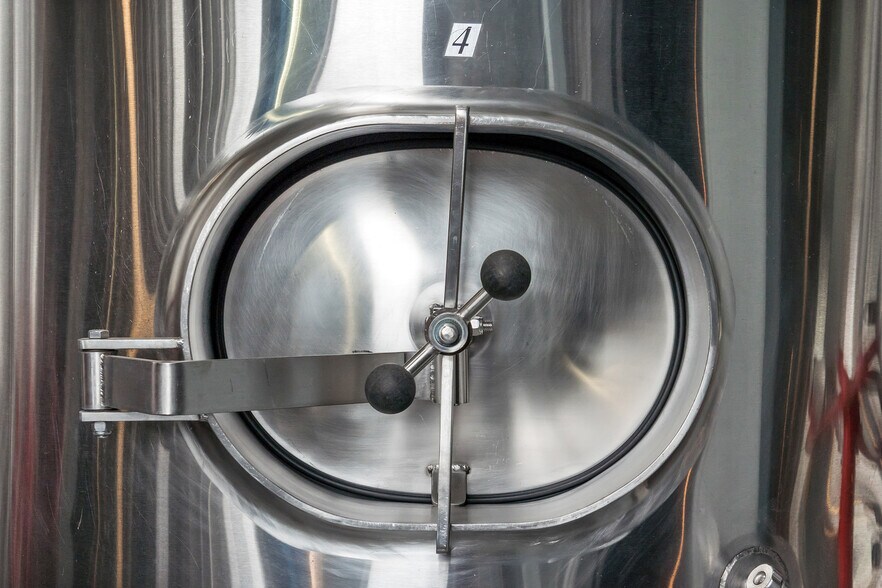 More Photos Of 1326 9th Ave, San Francisco Restaurant For Sale