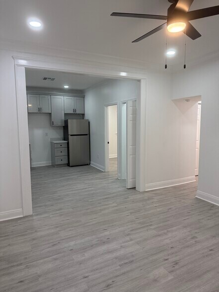 More Photos Of 1030 Burgundy St, New Orleans Apartments For Sale