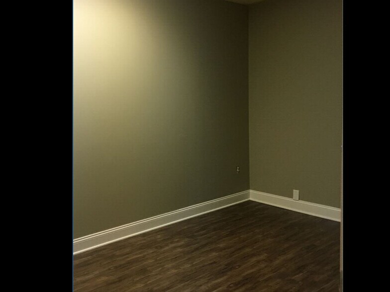 More Photos Of 500 New Hope Rd, Raleigh Light Distribution For Lease