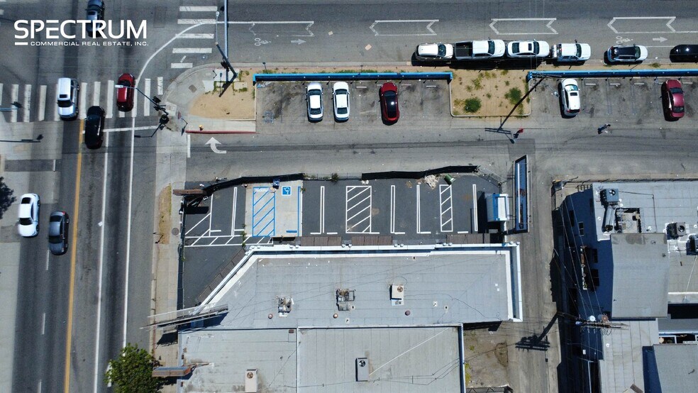 More Photos Of 11002 Magnolia Blvd, North Hollywood General Retail For Sale