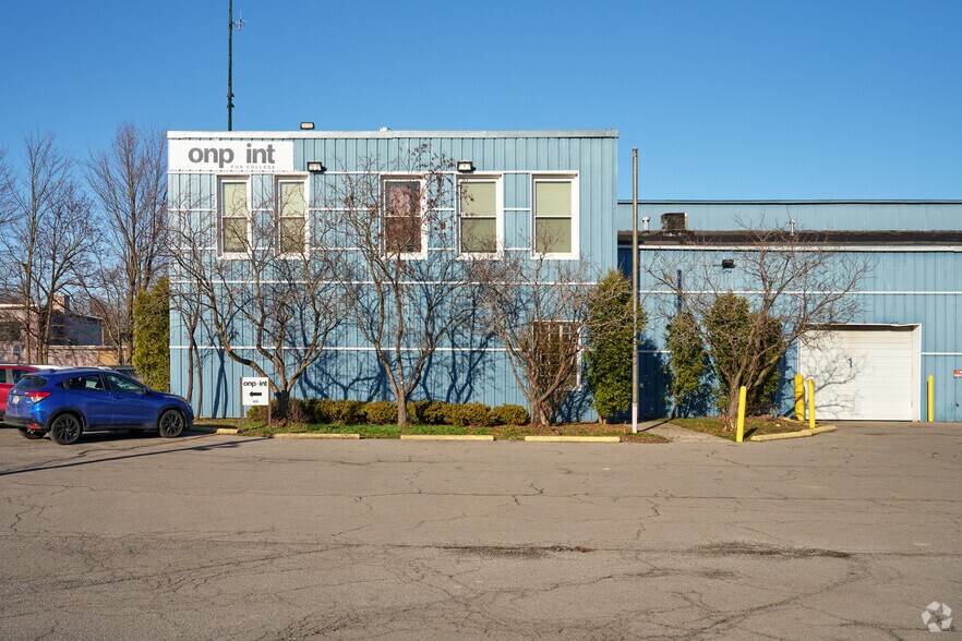 Primary Photo Of 422 W Onondaga St, Syracuse Warehouse For Sale