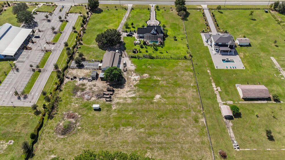 More Photos Of Plymouth/Sorrento- Appy Ln, Apopka Office For Sale