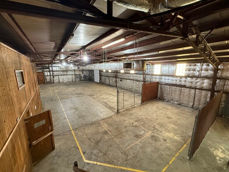More Photos Of 847 Mt Vernon Ave, Portsmouth Warehouse For Lease