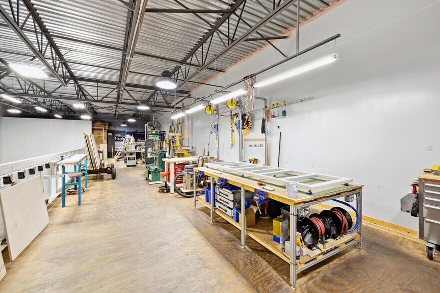 More Photos Of 3700-3718 SW 30th Ave, Fort Lauderdale Warehouse For Sale