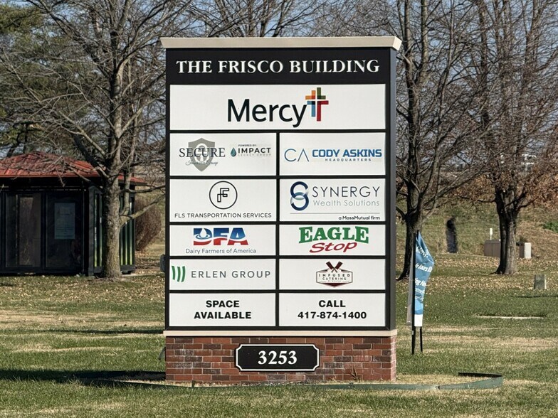 More Photos Of 3253 E Chestnut Expy, Springfield Office For Sale