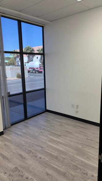 More Photos Of 5136 W Patrick Ln, Las Vegas Warehouse For Lease