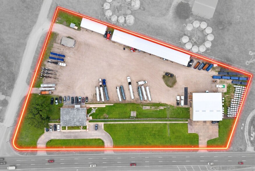 More Photos Of 1500 W Highway 6, Alvin Truck Terminal For Sale