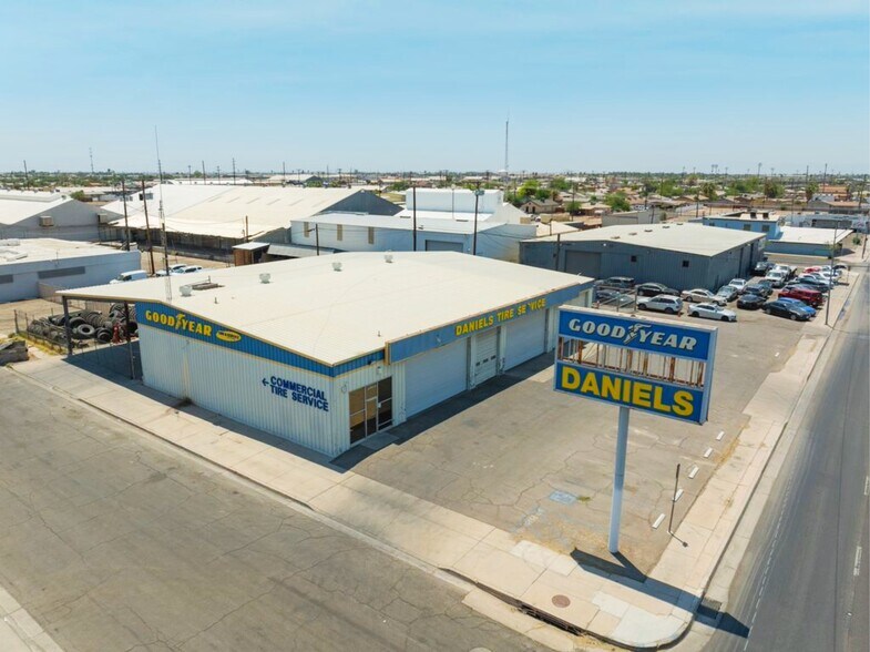 More Photos Of 315 S 4th St, El Centro Auto Repair For Sale