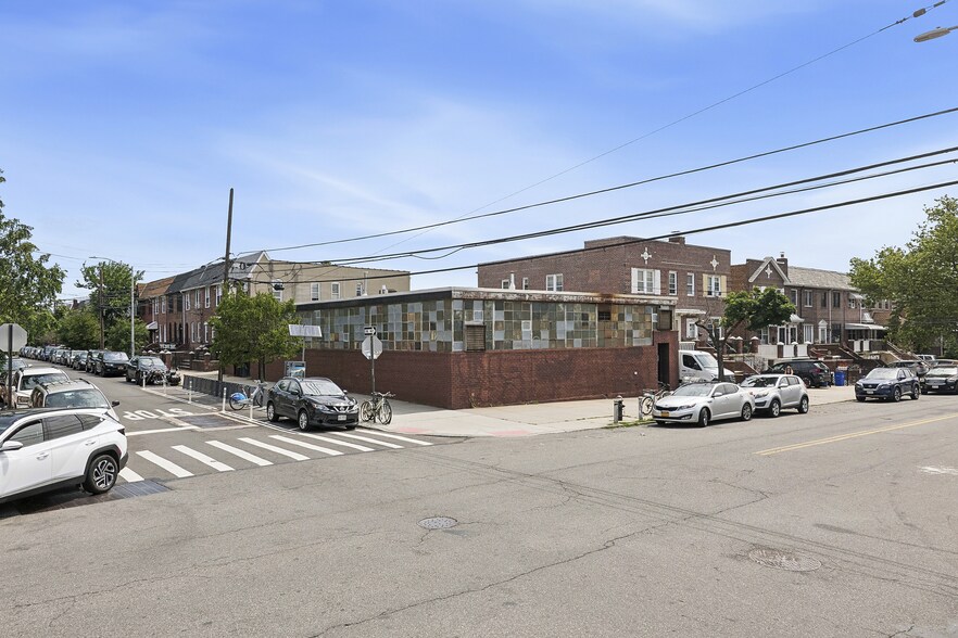 More Photos Of 4601 28th Ave, Astoria Manufacturing For Sale