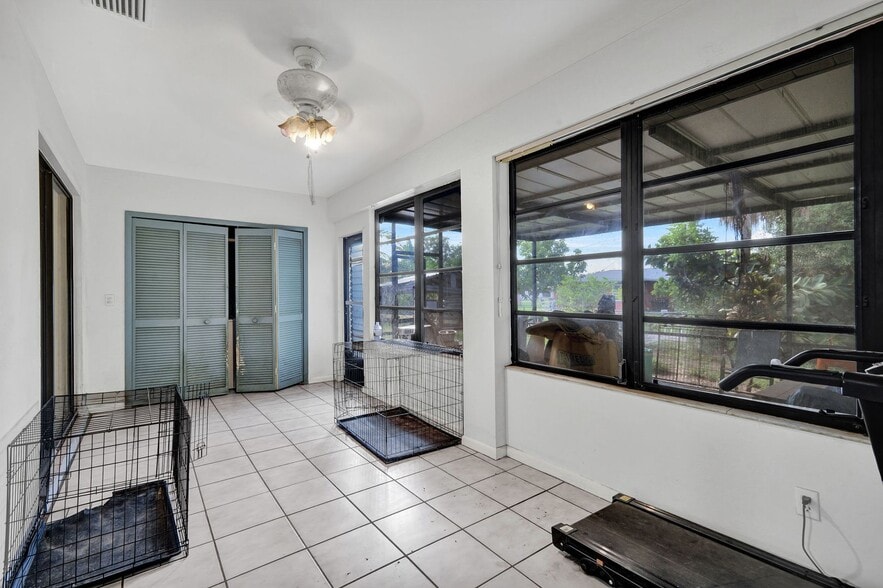 More Photos Of 225 Cape Coral Pky E, Cape Coral Apartments For Sale
