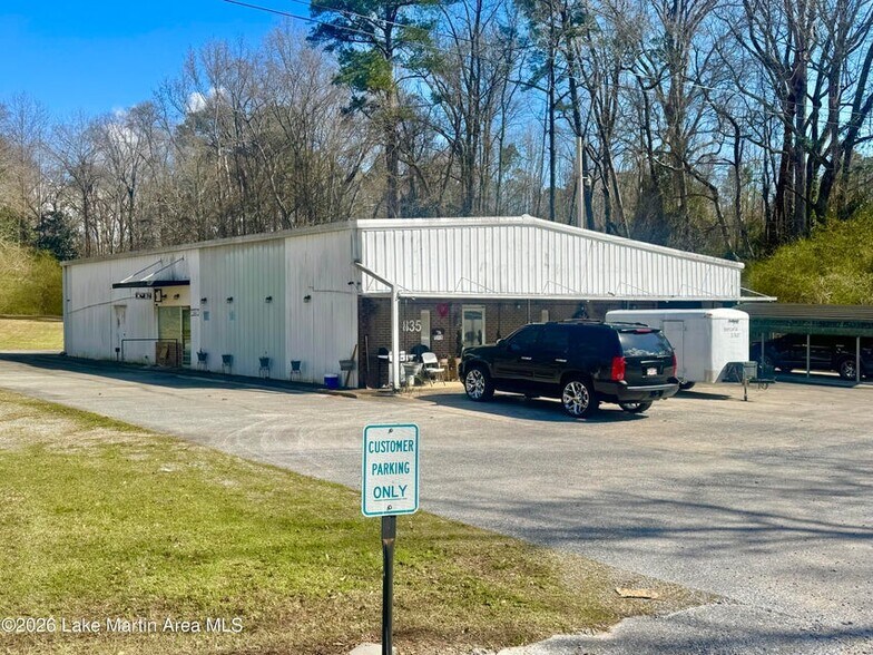 Primary Photo Of 835 Marshall St, Alexander City Specialty For Sale