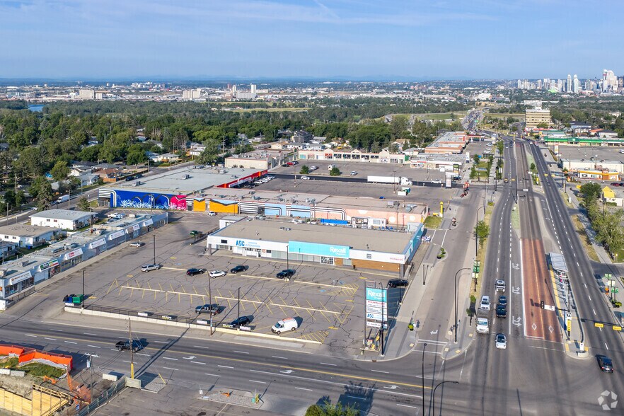 More Photos Of 3301 17th Ave SE, Calgary Drugstore For Lease
