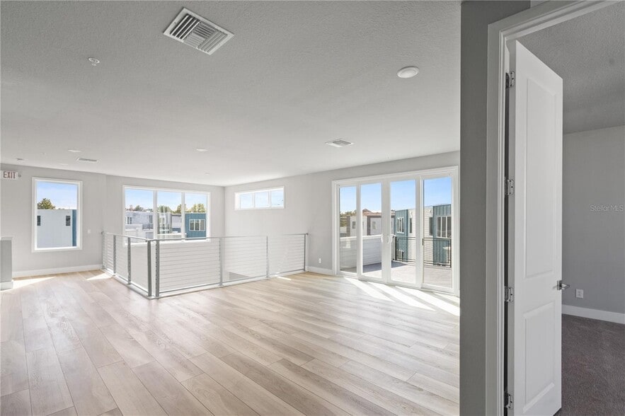 More Photos Of 7760 Sandy Ridge Dr, Reunion Apartments For Sale