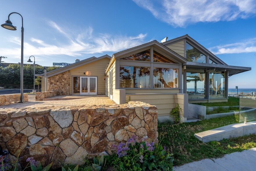 More Photos Of 631 Ocean View Blvd, Pacific Grove Restaurant For Lease