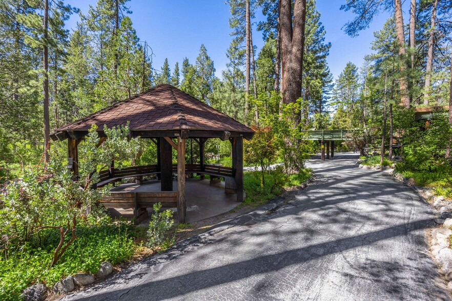 More Photos Of 26345 Delano Dr, Idyllwild-Pine Cove Hotel For Sale