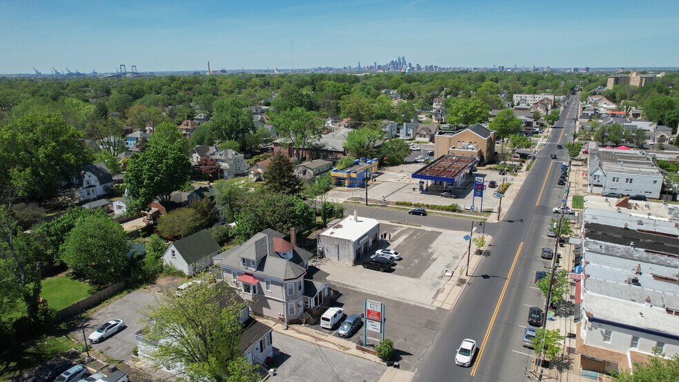 More Photos Of 604 White Horse Pike, Oaklyn Storefront For Sale