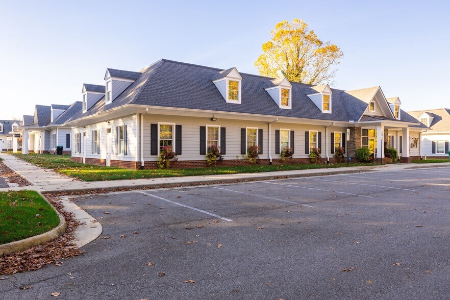 More Photos Of 324 Browns Hill Ct, Midlothian Coworking Space