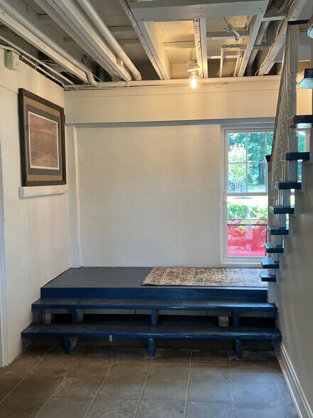 More Photos Of 3227 River Rd, Louisville Specialty For Sale