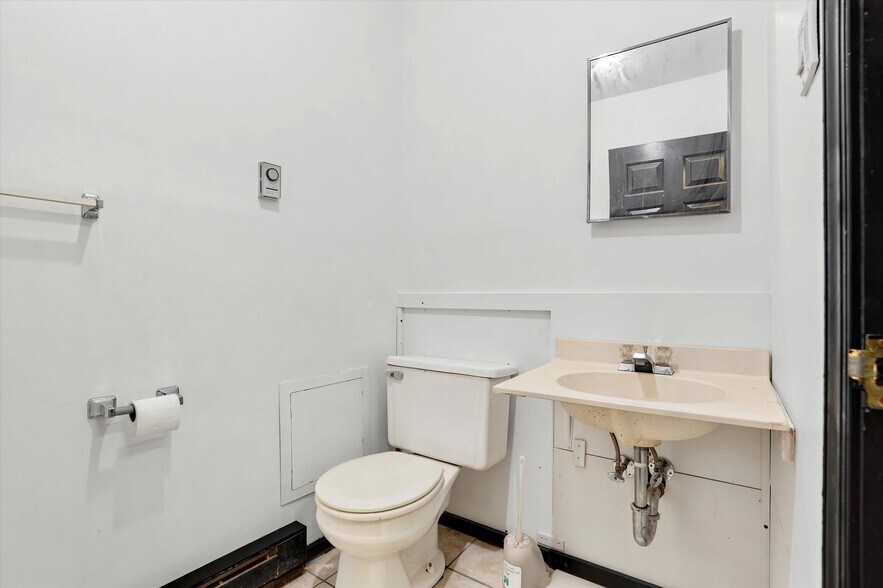 More Photos Of 3110 Memphis St, Philadelphia Warehouse For Sale