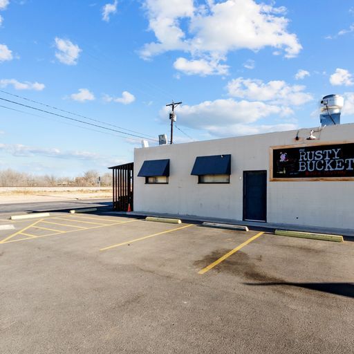 More Photos Of 2703 W Industrial Ave, Midland Warehouse For Lease