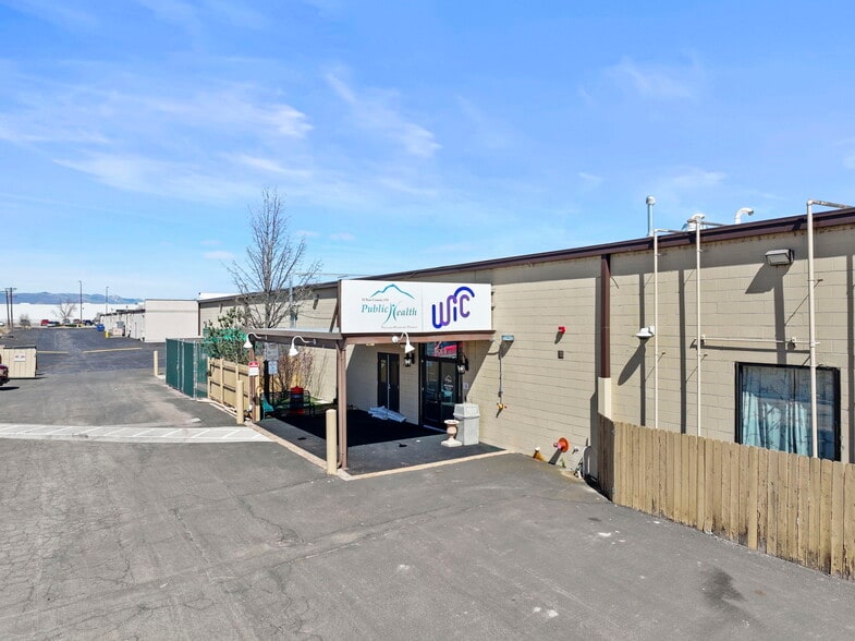 More Photos Of 6436 S Hwy 85-87, Colorado Springs General Retail For Sale