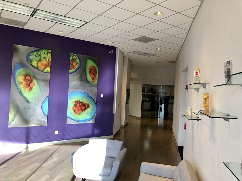 More Photos Of 10220 S 51st St, Phoenix Research And Development For Lease