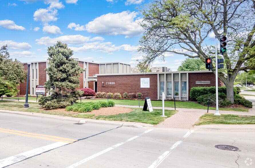 Primary Photo Of 23000 Greater Mack Ave, Saint Clair Shores Medical For Lease