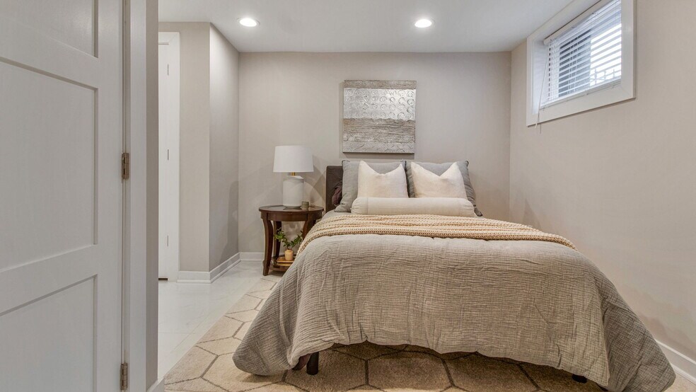 More Photos Of 1414 Pennsylvania Ave SE, Washington Apartments For Sale