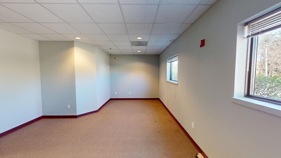 More Photos Of 725 W Fabyan Pky, Batavia Medical For Lease