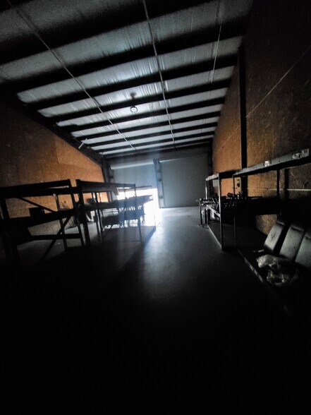 More Photos Of 1821 Dickinson Ave, Dickinson Warehouse For Lease