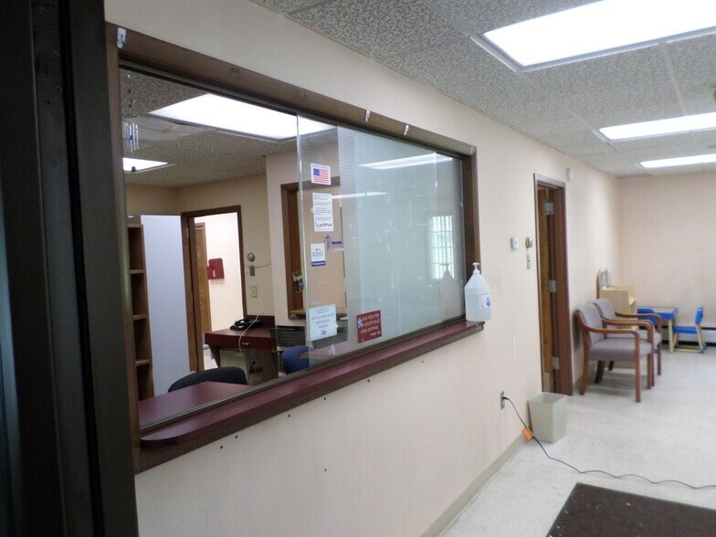 More Photos Of 1240 State Route 307, Lake Winola Office For Sale