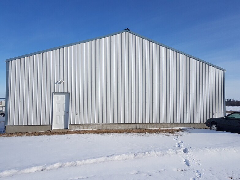 More Photos Of 4000 Range Road 214, Fort Saskatchewan Airplane Hangar For Sale