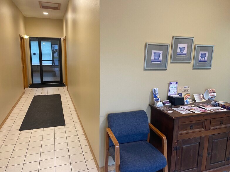 More Photos Of 513-515 W Main St, Sun Prairie Office For Sale