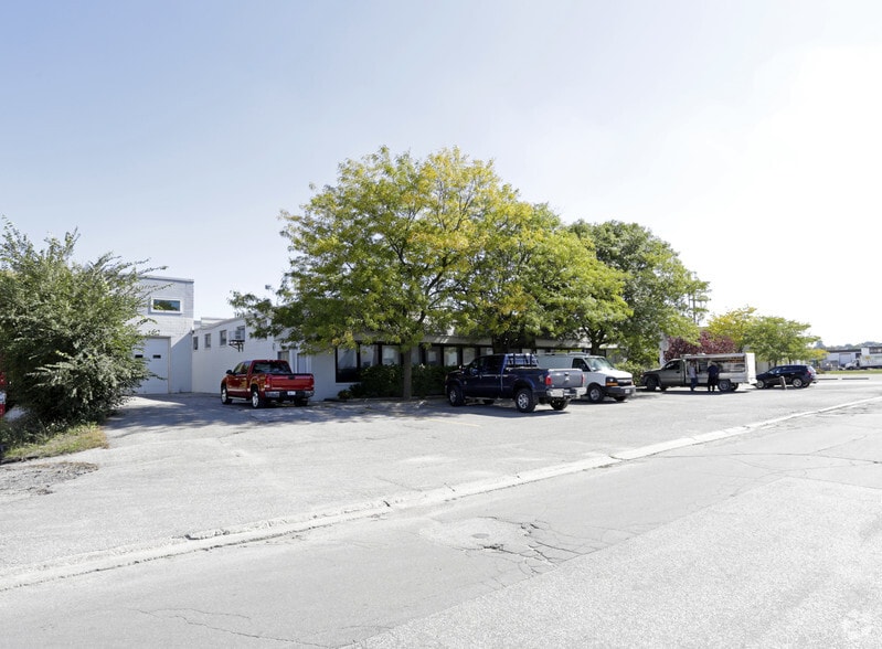 Primary Photo Of 25 Lorena St, Barrie Warehouse For Lease