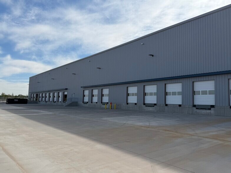 More Photos Of 230 NE Loop 289, Lubbock Industrial For Lease