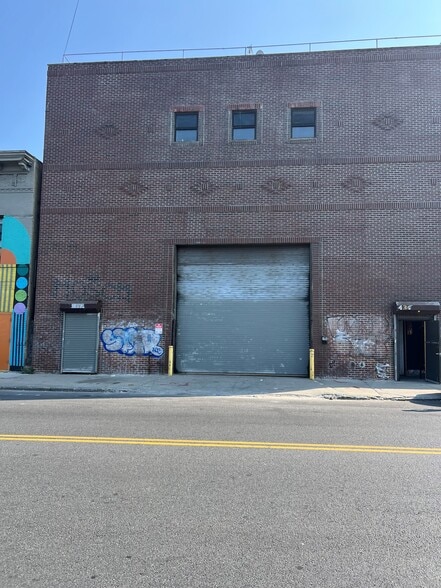 More Photos Of 434 Johnson Ave, Brooklyn Warehouse For Lease