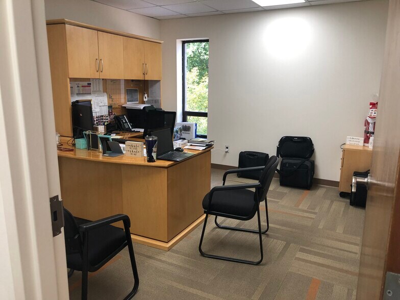 More Photos Of 1260 Bloomfield Ave, Fairfield Office For Lease