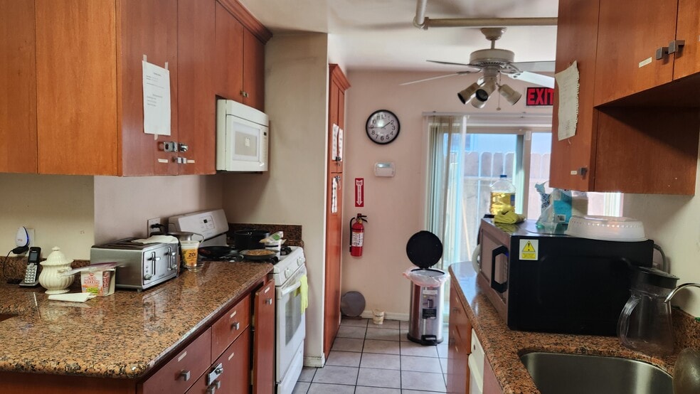 More Photos Of 11905 Riverside Dr, Valley Village Assisted Living For Sale