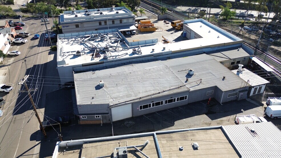 Primary Photo Of 8108 Commercial St, La Mesa Manufacturing For Lease