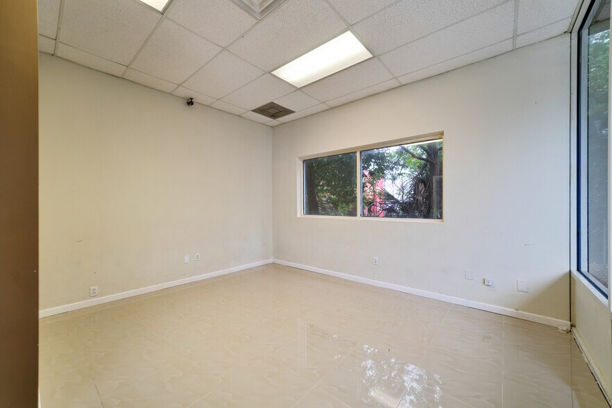 More Photos Of 1921 Central Florida Pky, Orlando Unknown For Lease