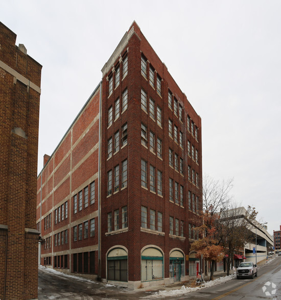 Primary Photo Of 738 Armstrong Ave, Kansas City Warehouse For Lease