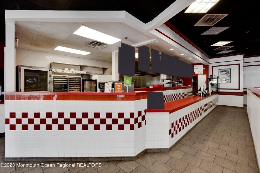 More Photos Of 231-263 Main St, Matawan Storefront For Sale