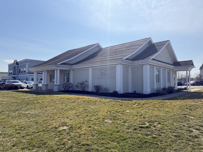 More Photos Of 445 W Main St, Branford Office For Lease