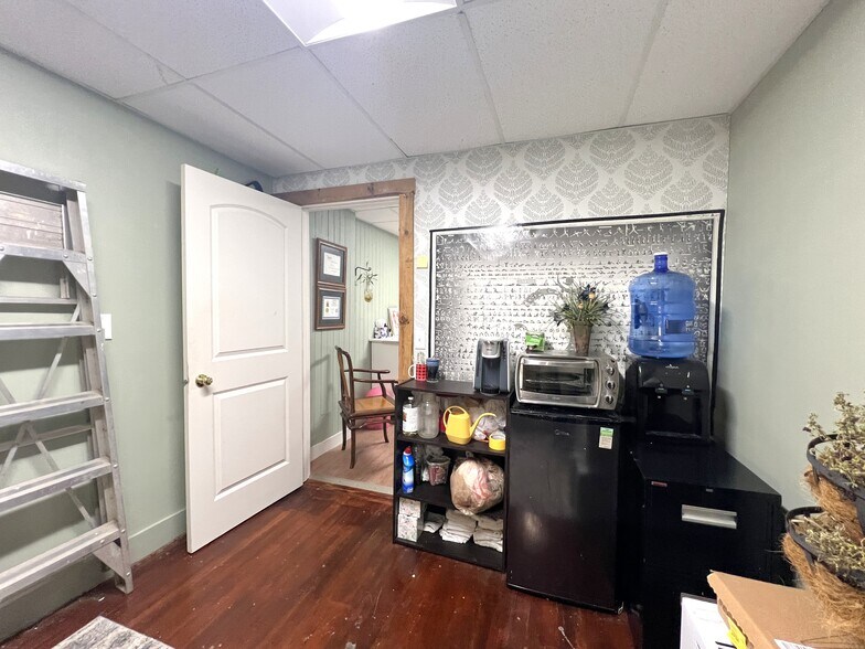 More Photos Of 4560 Main St, Pequot Lakes General Retail For Sale