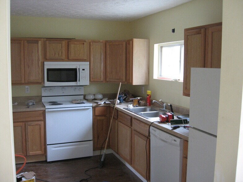 More Photos Of 2648 4th Ave, Huntington Apartments For Sale
