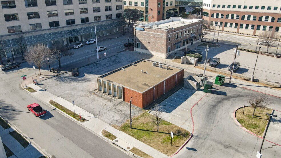 Primary Photo Of 1550 W Magnolia Ave, Fort Worth Medical For Sale