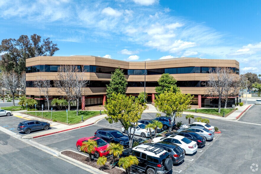 More Photos Of 613 W Valley Pky, Escondido Office For Sale