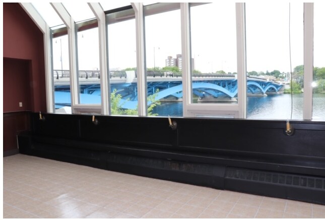 More Photos Of 7 Boston Tpke, Shrewsbury Restaurant For Lease