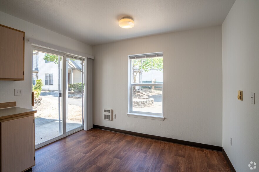 More Photos Of 1301-1371 E Santiam St, Stayton Apartments For Sale