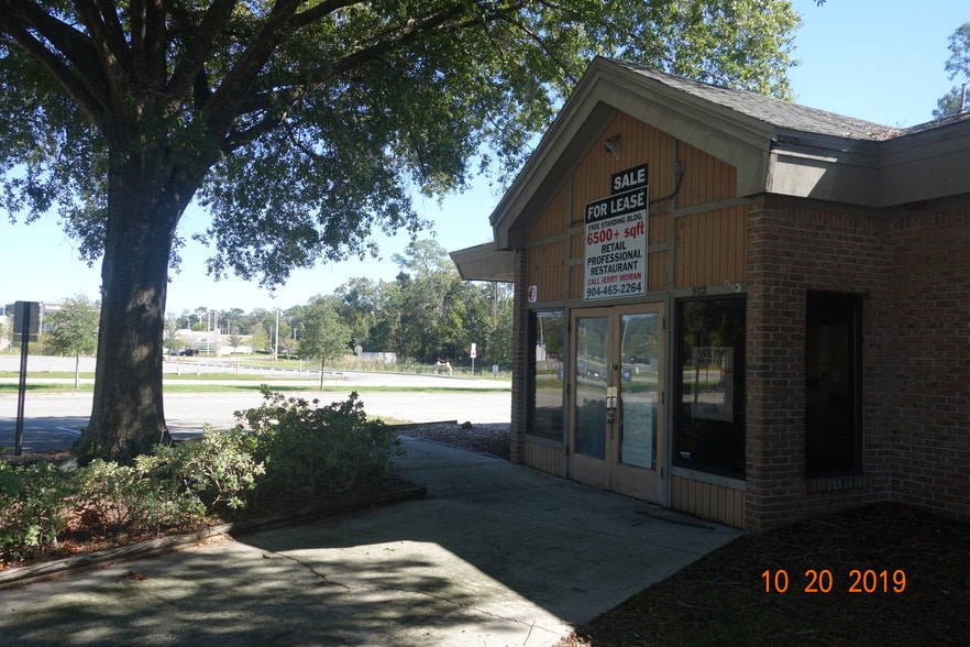 More Photos Of 502 Wells Rd, Orange Park General Retail For Sale